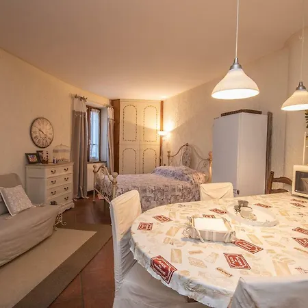 Alloro Lejlighed Moniga del Garda